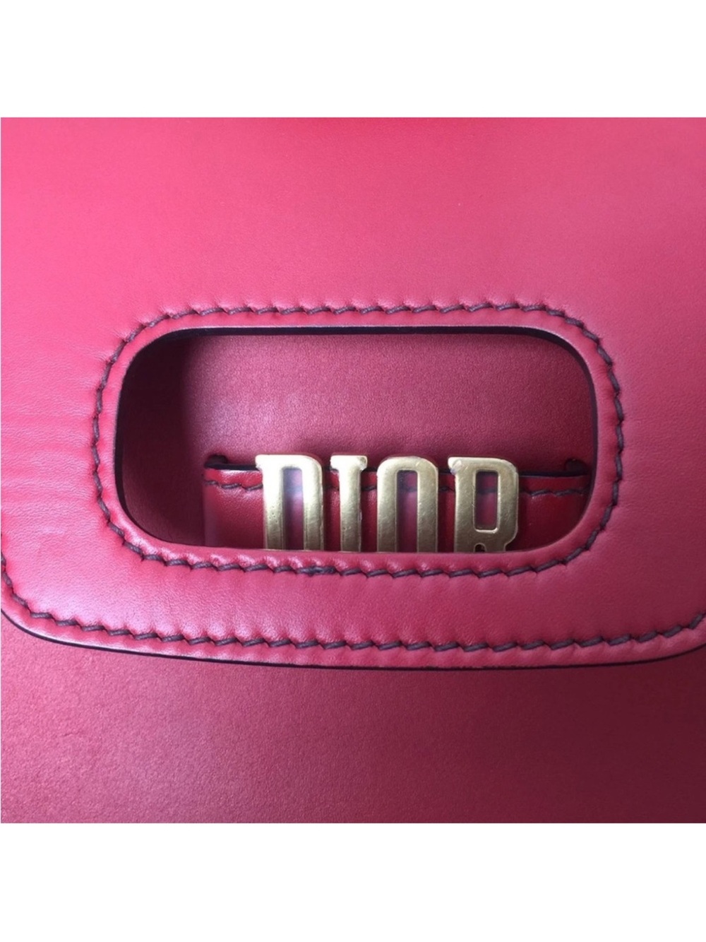 Christian Dior D-Fence Saddle
Bag Leather logo RETAIL 4,500 - Picture 10 of 15